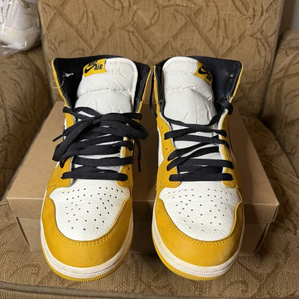 Air Jordan One Retro High Og‎ Yellow Ochre Men's Size 11